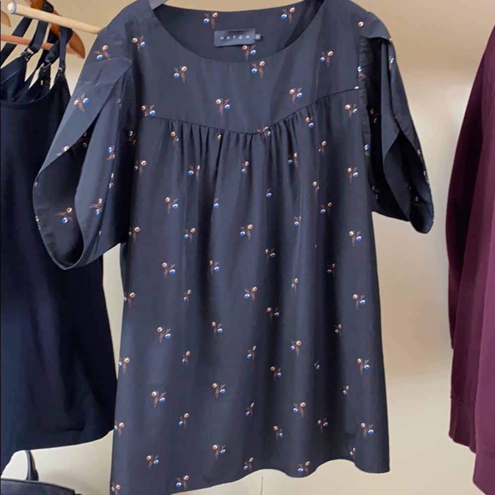 Hatch maternity top size 1 (aka small/medium)